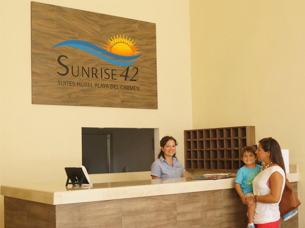 Sunrise 42 Suites Hotel Playa del Carmen Buitenkant foto
