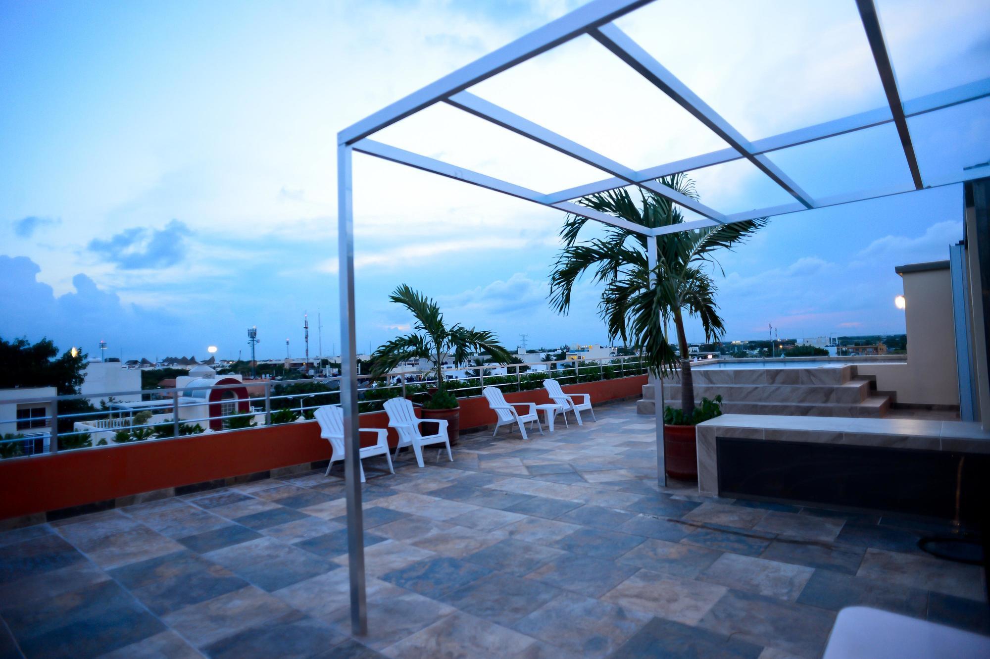 Sunrise 42 Suites Hotel Playa del Carmen Buitenkant foto