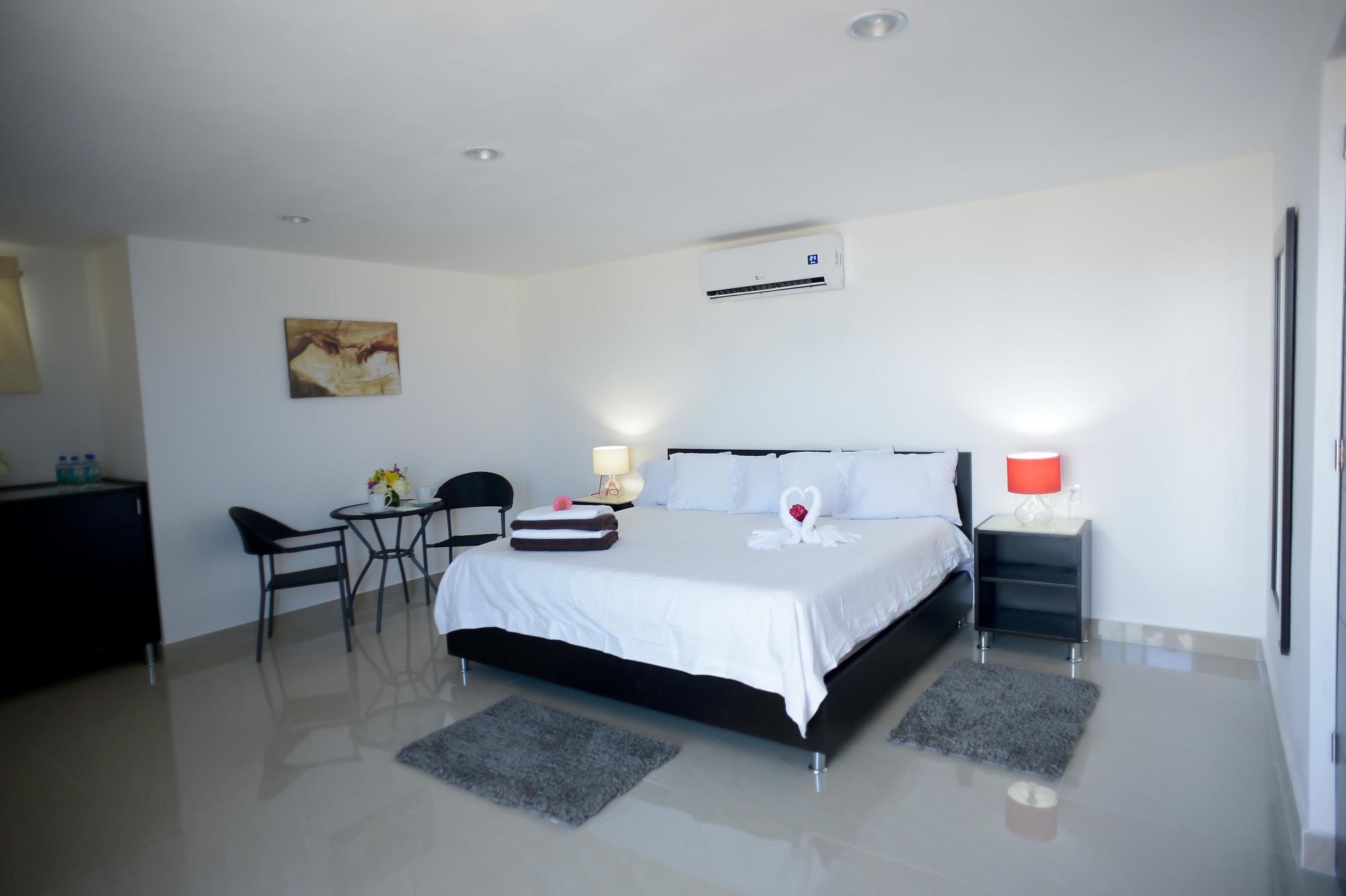 Sunrise 42 Suites Hotel Playa del Carmen Buitenkant foto