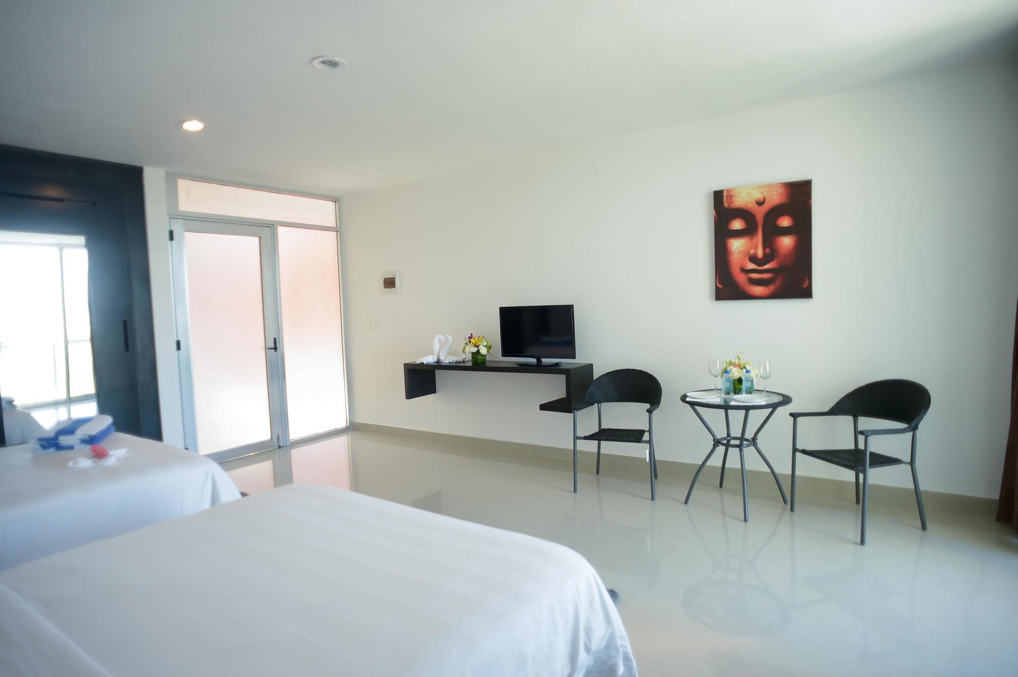 Sunrise 42 Suites Hotel Playa del Carmen Buitenkant foto