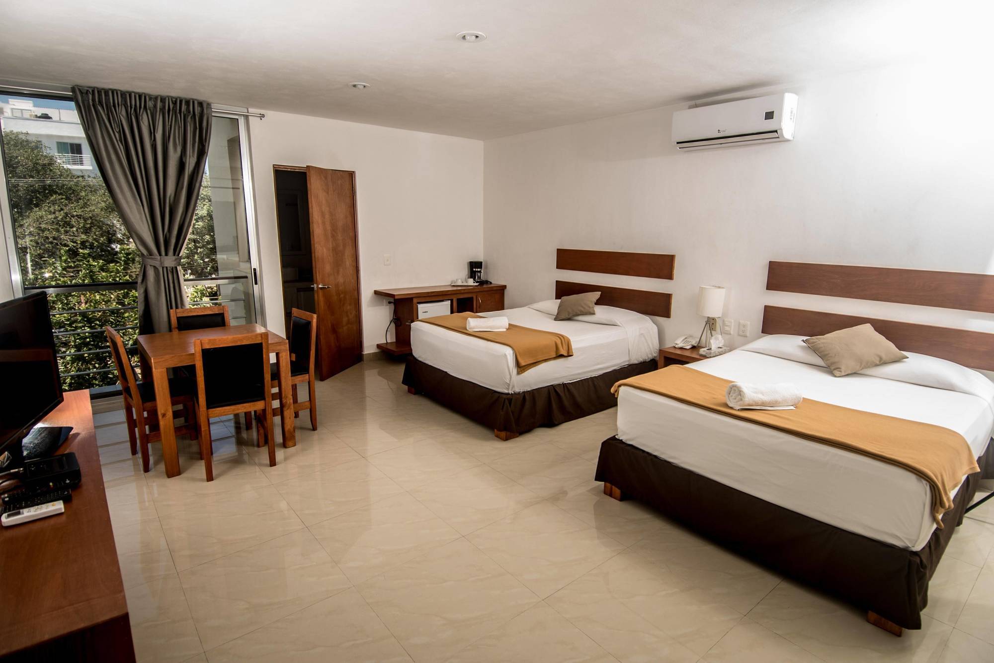 Sunrise 42 Suites Hotel Playa del Carmen Buitenkant foto